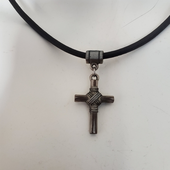 Cross Necklace 18 in - Picture 2 of 2